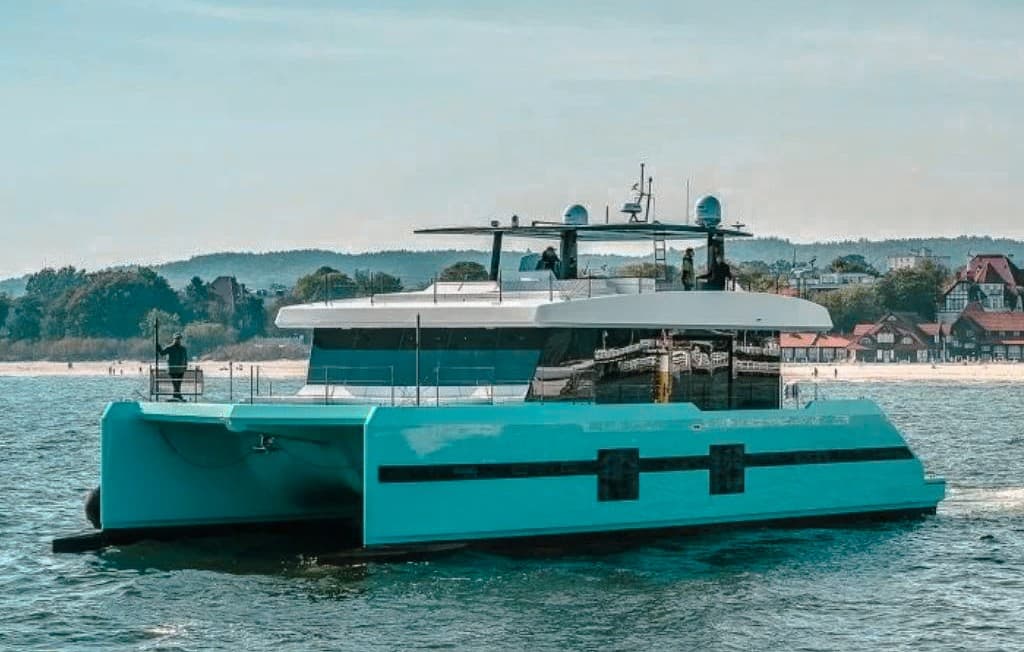 70 Sunreef III
